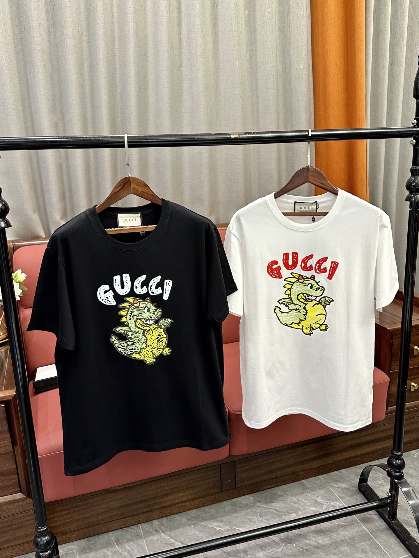 GUCCI COATS model 06